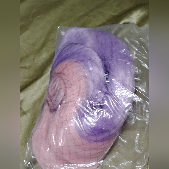 Wigs - Picture 2 of 4